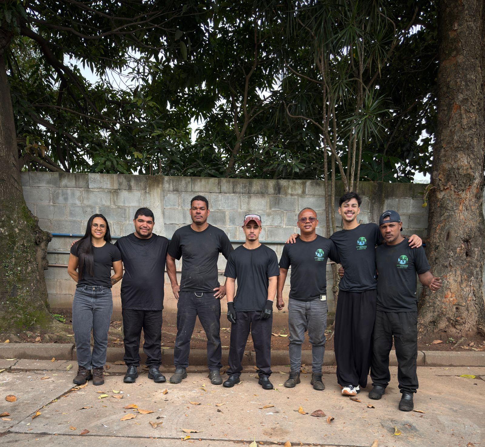 Estrutura e equipe da JVL Implementos Rodoviários em Guarulhos